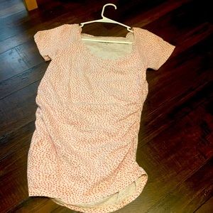 Pink T-shirt with tiny  lips pattern